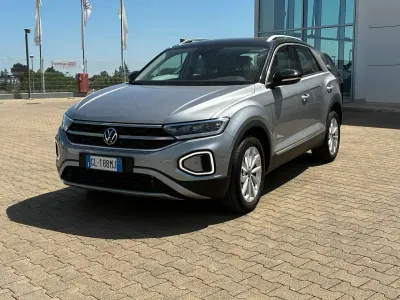 Usata VW T-Roc Style 110 CV (80 kW) 2022 Argento met. SUV
