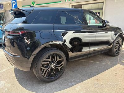 Usata Land Rover Range Rover evoque 160 CV (117 kW) 2020 Nero Berlina