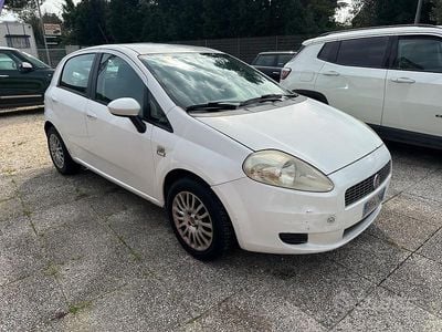 Usata Fiat Grande Punto 75 CV (55 kW) 2008 Bianco Utilitaria