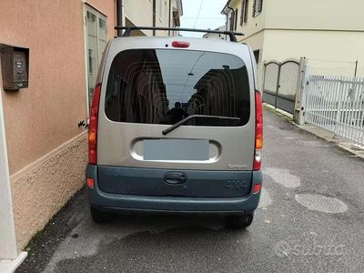 Usata Renault Kangoo 95 CV (69 kW) 2005 Grigio Monovolume