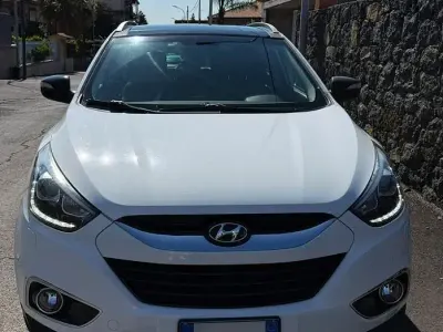 Usata Hyundai ix35 Xpossible 115 CV (84 kW) 2015 Bianco SUV