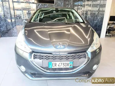 Begagnad Peugeot 208 Active 82 HK (60 kW) 2013 Grå Halvkombi