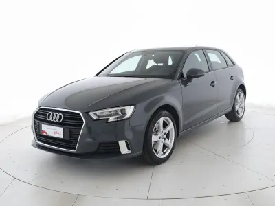 Usata Audi A3 Sport 150 CV (110 kW) 2020 Grigio nano metallizzato Berlina