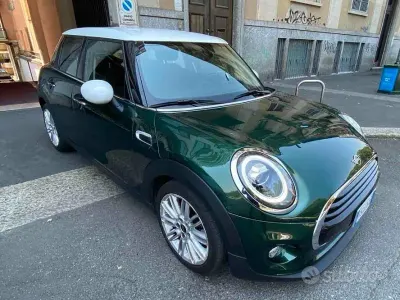 Usata Mini Cooper D 116 CV (85 kW) 2018 Verde Utilitaria