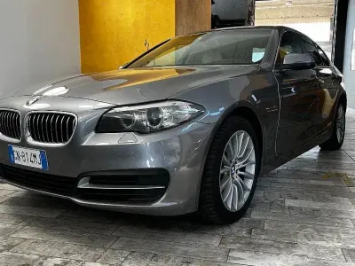 Usata BMW 520 Luxury Line 190 CV (139 kW) 2016 Grigio Berlina