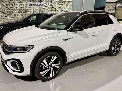 Nuova VW T-Roc R-line Plus 116 CV (85 kW) 2025 Pure white / tetto nero SUV