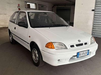 Usata Suzuki Swift 53 CV (38 kW) 2000 Bianco Berlina