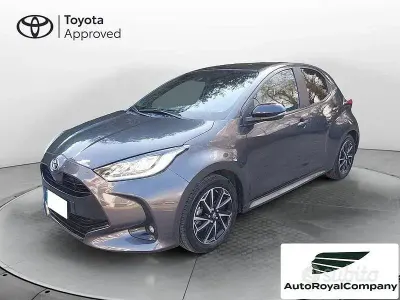 Second-hand Toyota Yaris Hybrid Trend 116 CP (85 kW) 2022 Gri Berlinǎ