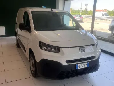 Nuova Fiat Doblò 101 CV (74 kW) 2025 Bianco Monovolume