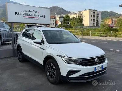 Usata VW Tiguan Life 122 CV (89 kW) 2021 Bianco SUV