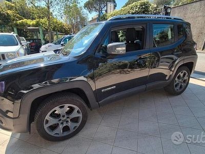Usado Jeep Renegade Limited 140 CV (102 kW) 2014 Negro SUV