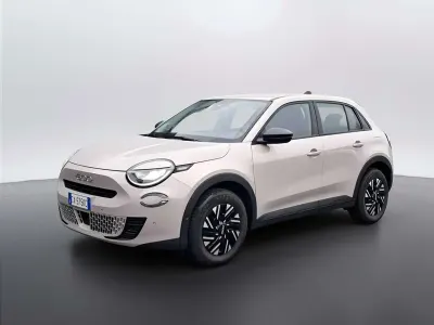 Occasion Fiat 600 110 ch (80 kW) 2024 Beige SUV