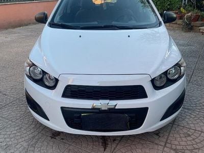 Usata Chevrolet Aveo 69 CV (50 kW) 2012 Bianco Utilitaria