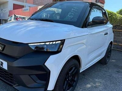 Nuova Ligier JS50 2025 Bianco Utilitaria