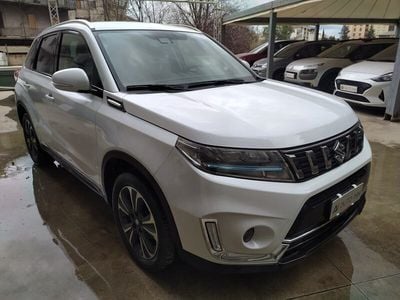 Usata Suzuki Vitara 129 CV (94 kW) 2021 Bianco SUV