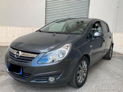 Usata Opel Corsa 95 CV (69 kW) 2011 Grigio Utilitaria