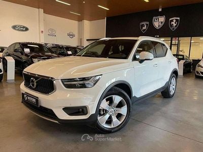 Bianco Usata 2020 Volvo XC40 Momentum SUV | 22.600 € (Buon prezzo)