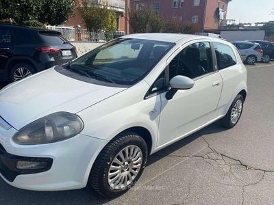 Usata Fiat Punto Evo Dynamic 69 CV (50 kW) 2011 Bianco Utilitaria