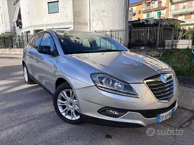 Usata Lancia Delta 120 CV (88 kW) 2009 Utilitaria