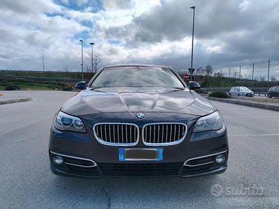 Usata BMW 530 Luxury Line 249 CV (183 kW) 2016 Grigio Station wagon
