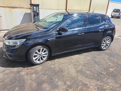 Usata Renault Mégane IV 110 CV (80 kW) 2016 Nero Berlina