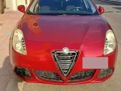 Usata Alfa Romeo Giulietta Progression 105 CV (77 kW) 2012 Rosso Utilitaria