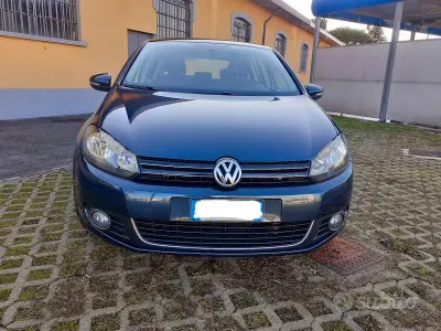 Usata VW Golf VI 122 CV (89 kW) 2009 Blu Utilitaria