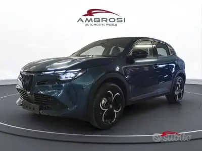 Nuova Alfa Romeo Junior 114 kW (156 CV) 2026 Blu SUV