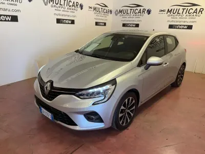 Usata Renault Clio V Zen 86 CV (63 kW) 2020 Argento Berlina