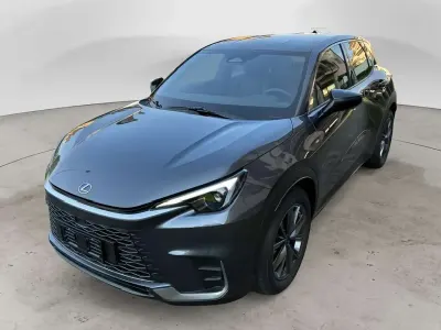 Nuova Lexus LBX 136 CV (100 kW) 2026 Grigio SUV