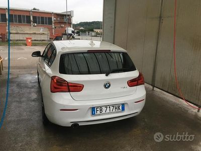 Usata BMW 118 Sport Line 150 CV (110 kW) 2015 Bianco Utilitaria