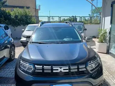 Usata Dacia Duster 101 CV (74 kW) 2023 Grigio SUV