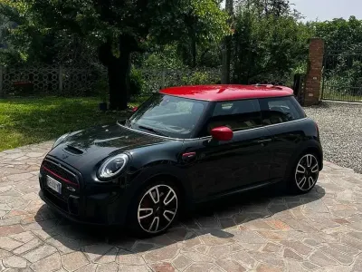 Usata Mini John Cooper Works 231 CV (169 kW) 2021 Verde Utilitaria