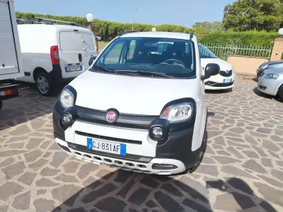 Usata Fiat Panda Cross Cross 70 CV (51 kW) 2022 Bianco Utilitaria