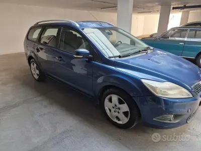 Usata Ford Focus 145 CV (106 kW) 2009 Blu Station wagon