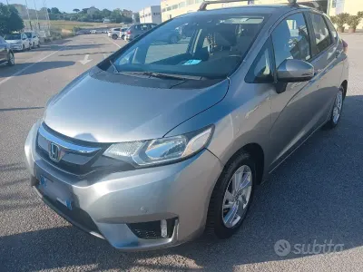 Usata Honda Jazz Elegance 102 CV (75 kW) 2017 Grigio Utilitaria