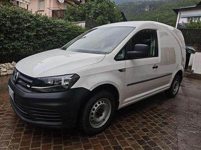 Usata VW Caddy 102 CV (75 kW) 2016 Bianco Monovolume