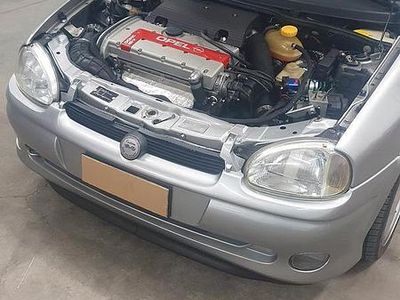 Occasion Opel Corsa 106 ch (77 kW) 1997 Gris Citadine
