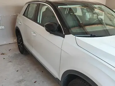 Usata VW T-Roc 116 CV (85 kW) 2021 Bianco SUV