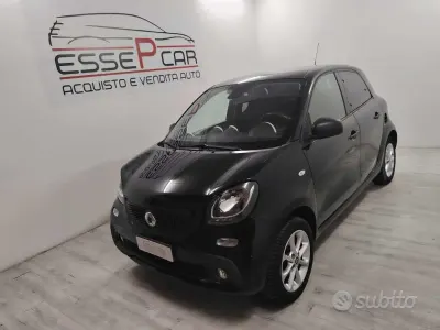 Usata Smart ForFour Prime 71 CV (52 kW) 2018 Nero Utilitaria