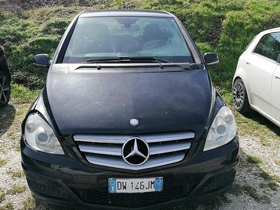 Usata Mercedes B180 2009 Nero Monovolume