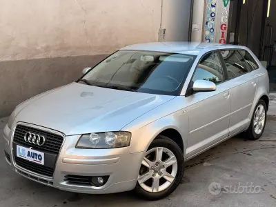 Usata Audi A3 Sportback Ambition 115 CV (84 kW) 2005 Grigio Utilitaria
