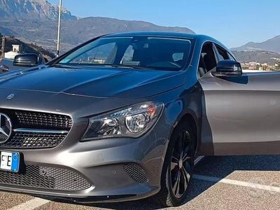 Usata Mercedes CLA200 135 CV (99 kW) 2017 Marrone Berlina