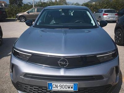 Usata Opel Mokka X Elegance 110 CV (80 kW) 2023 Grigio SUV