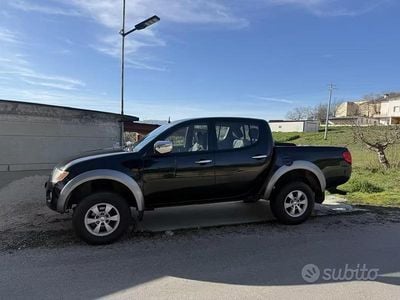 Usata Mitsubishi L200 87 CV (63 kW) 2006 Nero Pick-up