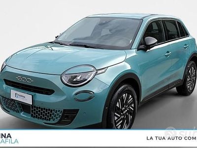Azzurro cielo metallizzato Usata 2024 Fiat 600 Berlina | 16.900 € (Super prezzo)