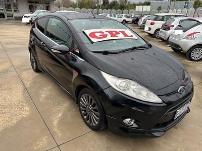 Usata Ford Fiesta Titanium 97 CV (71 kW) 2009 Nero Utilitaria
