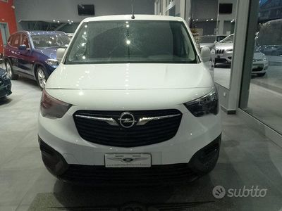Usata Opel Combo S 102 CV (75 kW) 2020 Bianco Berlina