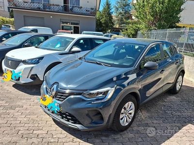 Usata Renault Captur Business 95 CV (69 kW) 2020 Grigio SUV
