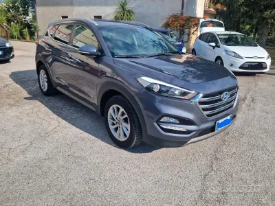 Usata Hyundai Tucson Xpossible 116 CV (85 kW) 2016 Grigio SUV
